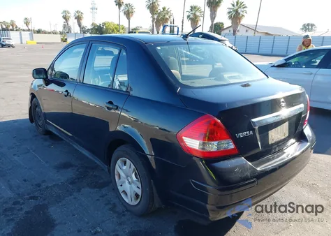 2011 Nissan Versa 1.8S z USA, uszkodzony, nr VIN 3N1BC1APXBL458512